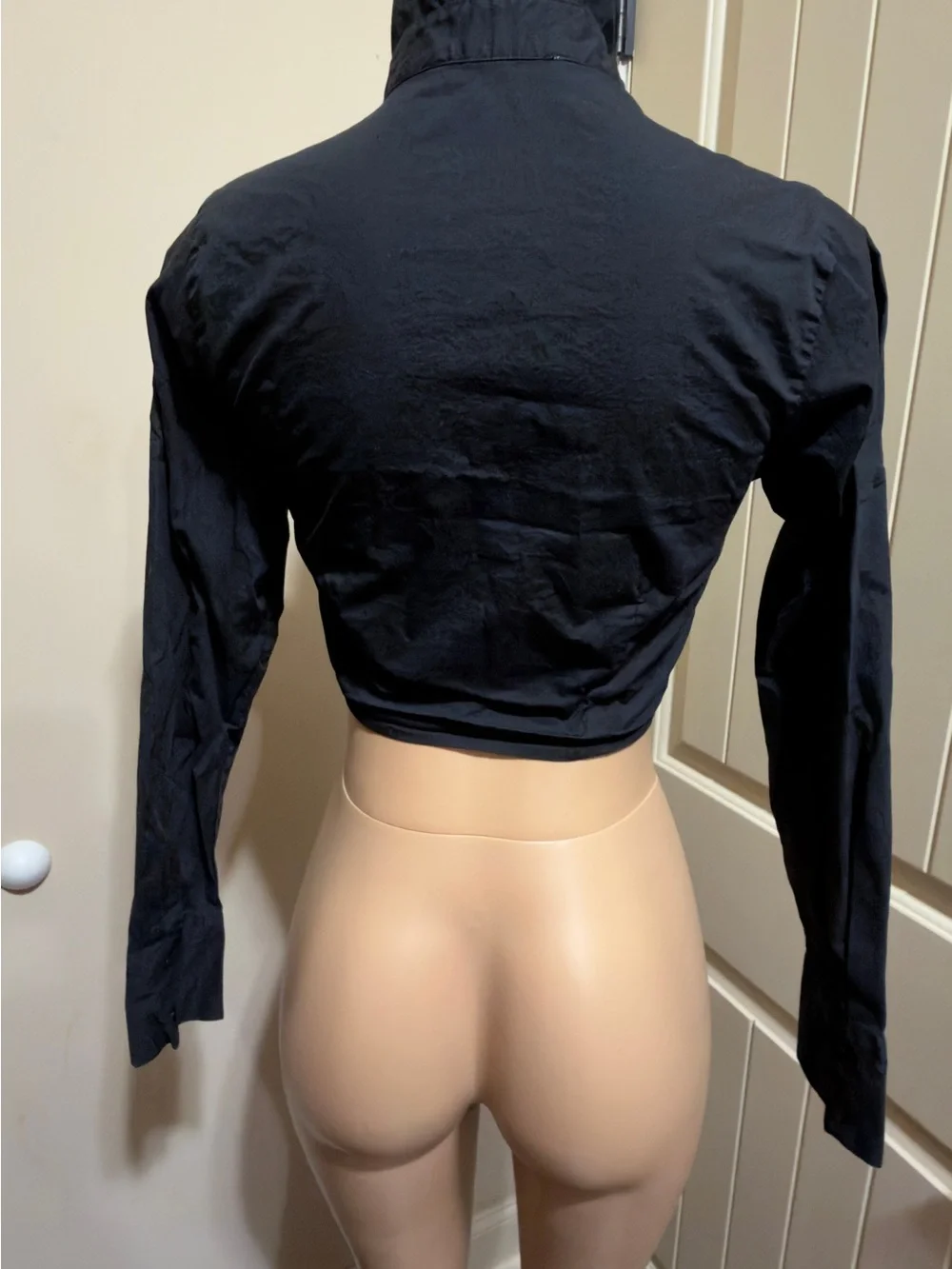 Abercrombie & Fitch Black Cropped Button-Down Shirt